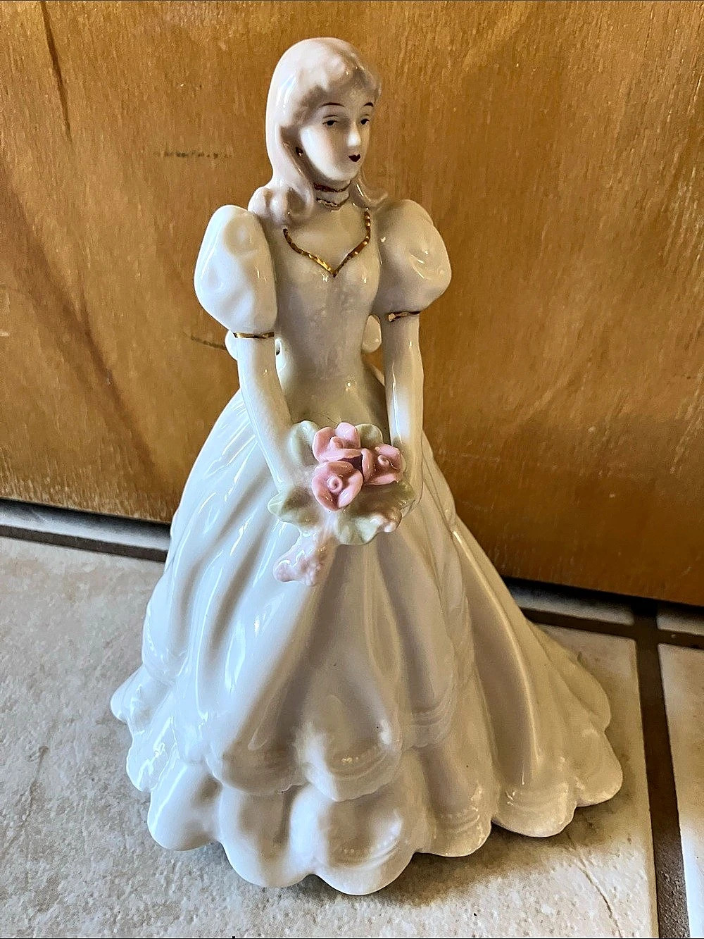 Vintage Porcelain Bride Musical Figurine in White, Pink Roses, Gold Trim